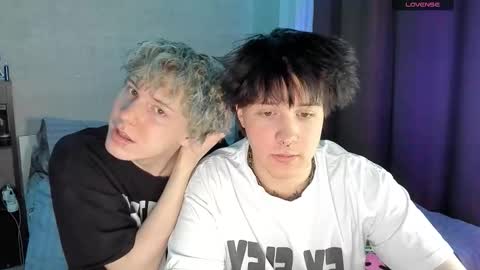 MeowMiku online show from 12.19.25