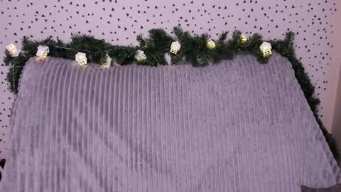 Snapshot of miya_soft chatting on 12.21.25 Miya online show from 12.21.25