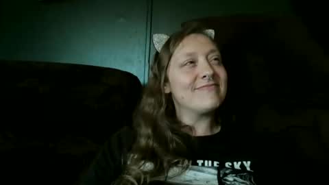 Snapshot of miztrezk chatting on 11.06.25 miztrezk online show from 11.06.25