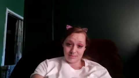 Snapshot of miztrezk chatting on 11.28.25 miztrezk online show from 11.28.25