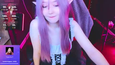 Snapshot of mizukinoyoru chatting on 11.24.25 Mizuki online show from 11.24.25