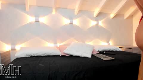 mizzhell_ online show from 11.23.25