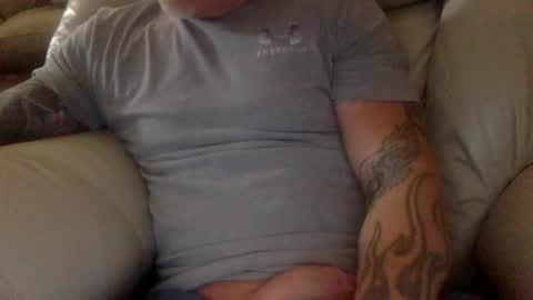 Snapshot of mjg175 chatting on 02.19.26 SexyRed online show from 02.19.26