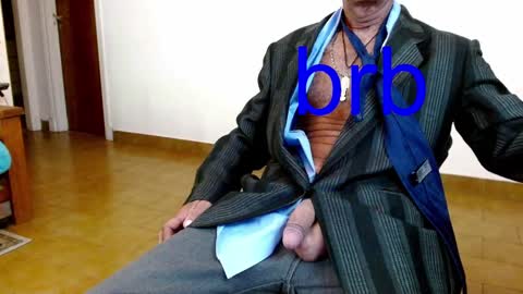 Snapshot of mjmadurengue chatting on 12.02.24 Mario jose online show from 12.02.24
