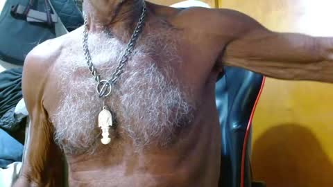 Snapshot of mjmadurengue chatting on 01.16.25 Mario jose online show from 01.16.25