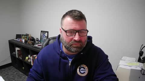 Snapshot of mlangworthy chatting on 03.17.26 MLangworthy online show from 03.17.26