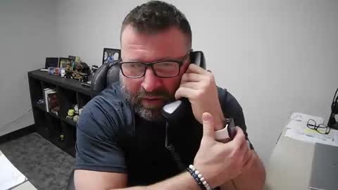 Snapshot of mlangworthy chatting on 03.18.26 MLangworthy online show from 03.18.26