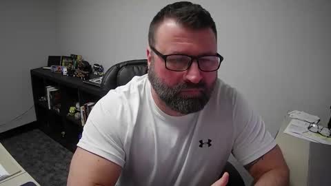 Snapshot of mlangworthy chatting on 03.27.26 MLangworthy online show from 03.27.26