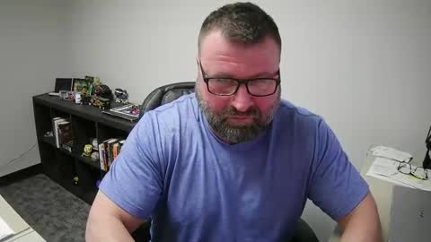 Snapshot of mlangworthy chatting on 03.31.26 MLangworthy online show from 03.31.26