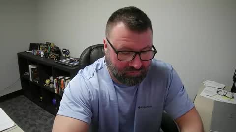 Snapshot of mlangworthy chatting on 04.01.26 MLangworthy online show from 04.01.26