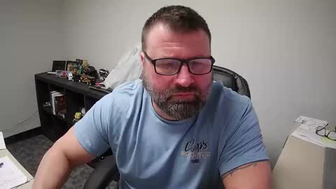 Snapshot of mlangworthy chatting on 04.09.26 MLangworthy online show from 04.09.26