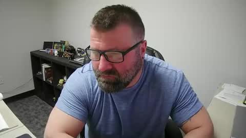 Snapshot of mlangworthy chatting on 04.15.26 MLangworthy online show from 04.15.26