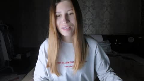 Lili online show from 10.06.25