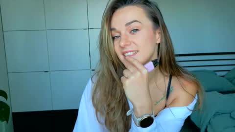 mmminnie online show from 11.27.25