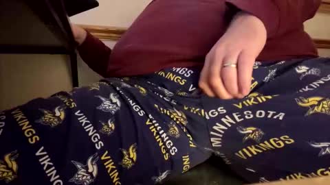 mnguy19726969 online show from 10.27.25