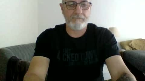 Snapshot of moamale chatting on 03.18.26 moamale online show from 03.18.26