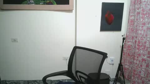 Snapshot of mocca_117 chatting on 06.19.26 Sam online show from 06.19.26