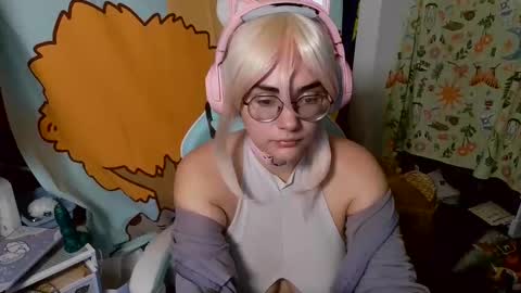 Snapshot of mochi_rainbow chatting on 01.28.25 The Mochi Rainbow Variety Show online show from 01.28.25