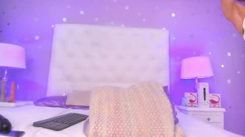 Snapshot of models_sophia chatting on 02.19.25 Sophia online show from 02.19.25