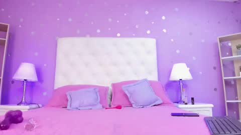 Sophia  online show from 01.08.26