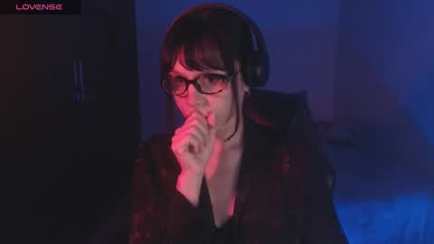 Snapshot of modjo_ chatting on 04.24.26 Modjo online show from 04.24.26