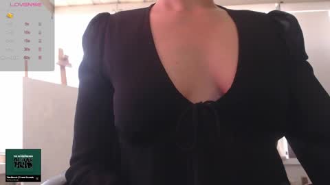 Snapshot of modjo_ chatting on 05.29.26 Modjo online show from 05.29.26