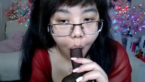 Molly online show from 04.06.26