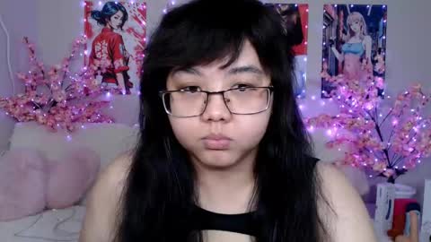 Molly online show from 04.12.26