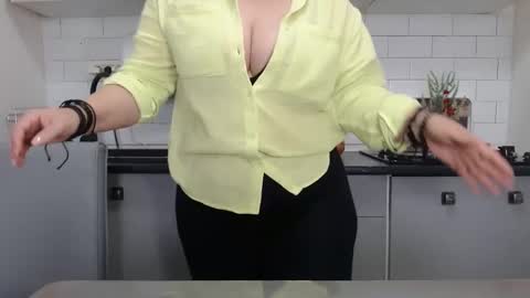 erika online show from 02.06.25