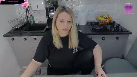 erika online show from 12.18.25