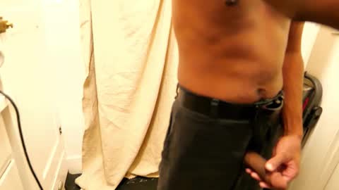 Snapshot of mold_little_fire chatting on 02.17.26 Photon Earth online show from 02.17.26