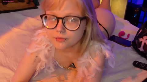 moliqin online show from 05.25.26
