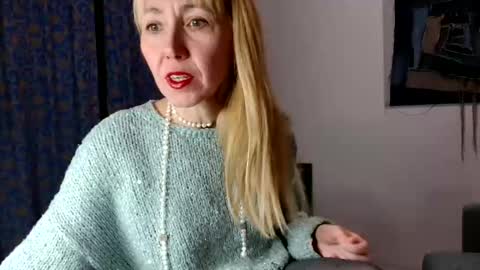 molliart online show from 02.02.26