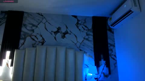 Hey Guys  Im Mollie online show from 11.23.25