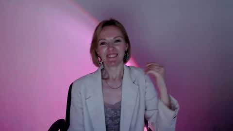 mollilove online show from 05.20.26