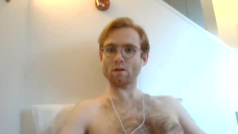 Snapshot of molliter chatting on 01.08.25 molliter online show from 01.08.25