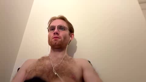 Snapshot of molliter chatting on 09.24.25 molliter online show from 09.24.25
