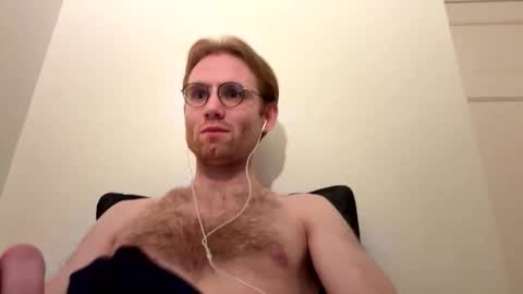 Snapshot of molliter chatting on 10.12.25 molliter online show from 10.12.25