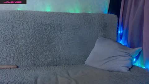 Molly1sex online show from 04.18.26