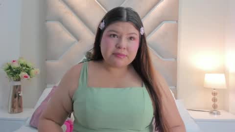 molly__evans_ online show from 04.05.26