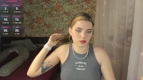 Heyhey I am Molly PVT open Lets have fun online show from 01.15.26