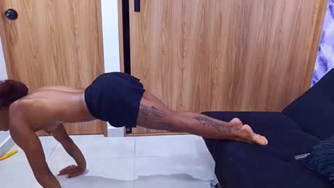 Molly online show from 10.13.25