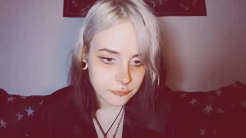 Molly Crow online show from 02.27.25