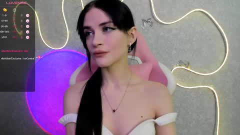 Molly - online show from 05.12.26