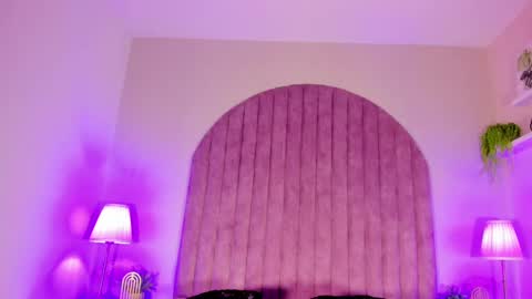 Snapshot of molly_jackson chatting on 12.12.24 Molly Jackson online show from 12.12.24