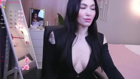 Molly online show from 03.07.25