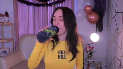   MOLLY   online show from 10.25.25