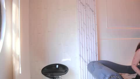   MOLLY   online show from 02.11.26