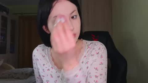 molly_millerr online show from 03.17.26