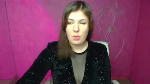Molly online show from 02.08.25